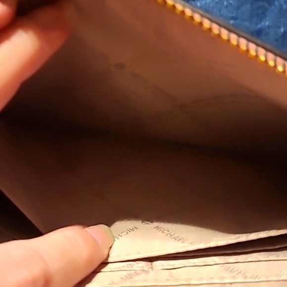 Michael Kors Jet Set Travel XL clutch - Picture 6 of 6